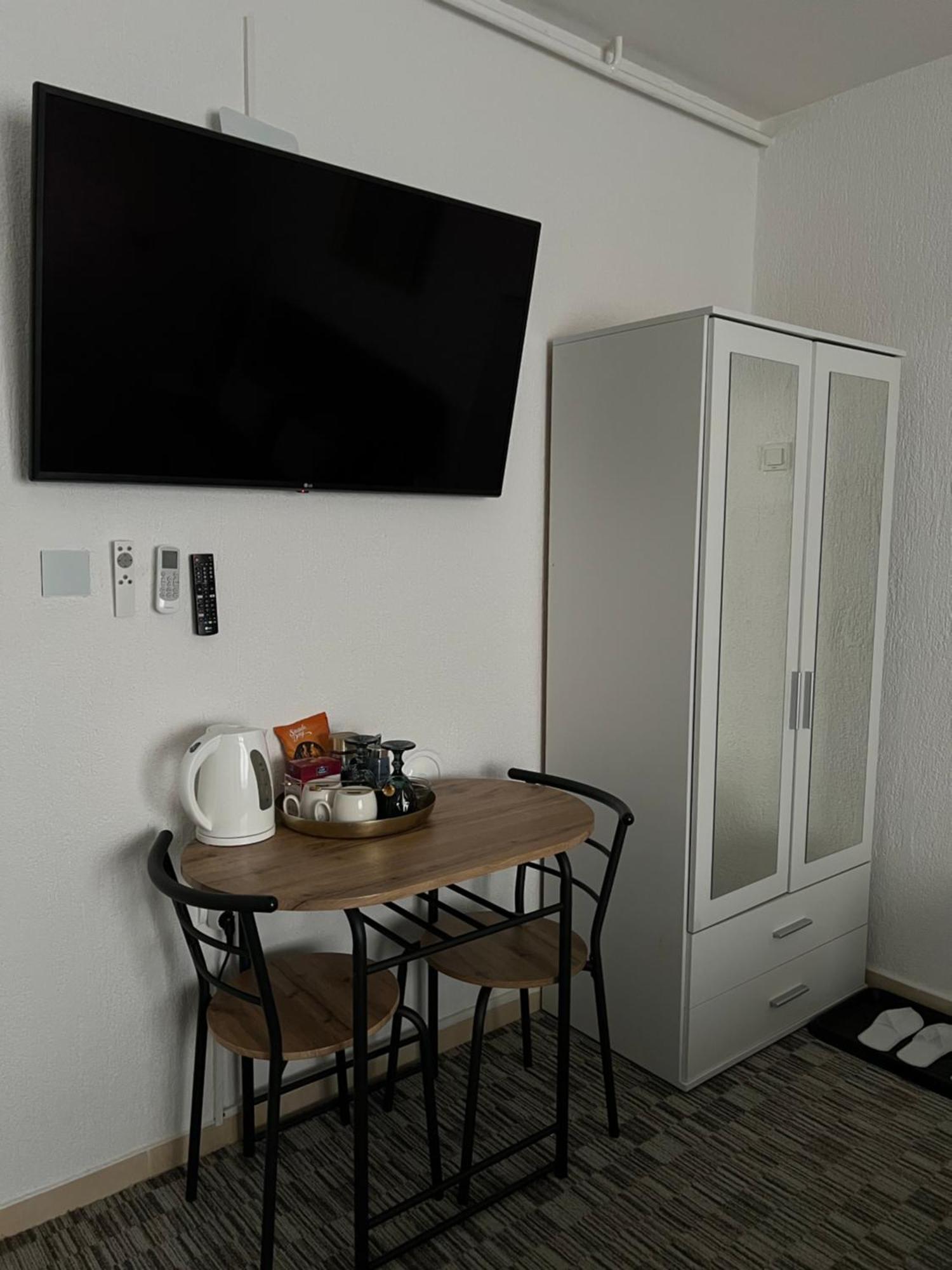 Luxrooms - Hotel Type With Private Jacuzzi Bjelovar Εξωτερικό φωτογραφία
