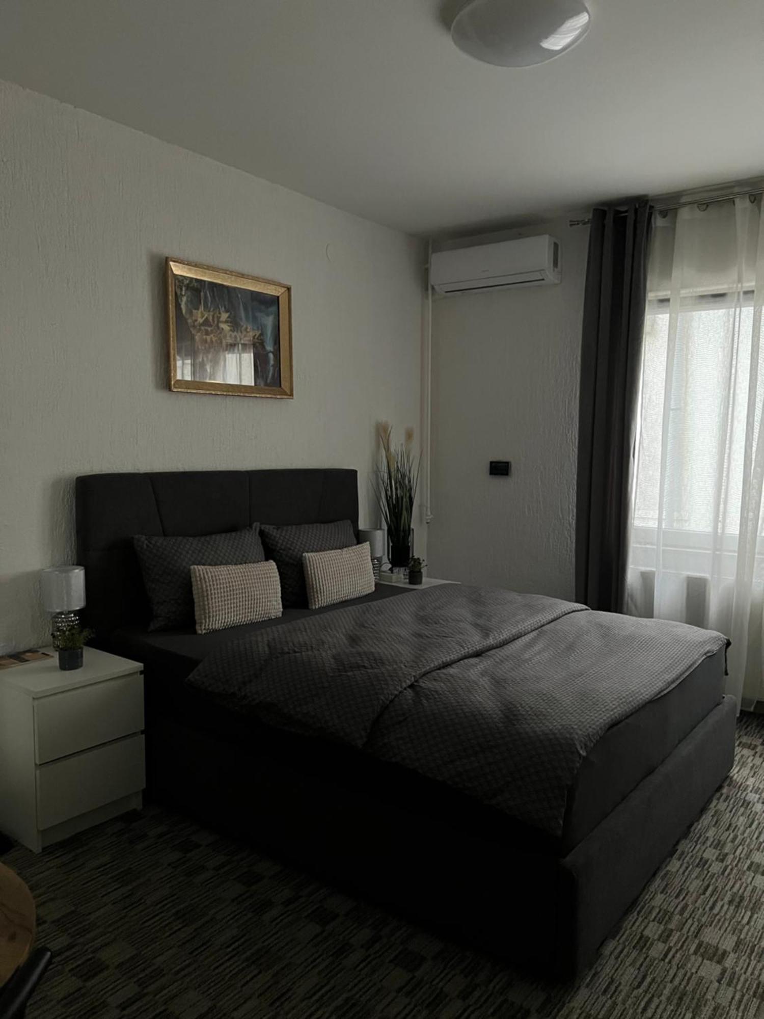 Luxrooms - Hotel Type With Private Jacuzzi Bjelovar Εξωτερικό φωτογραφία
