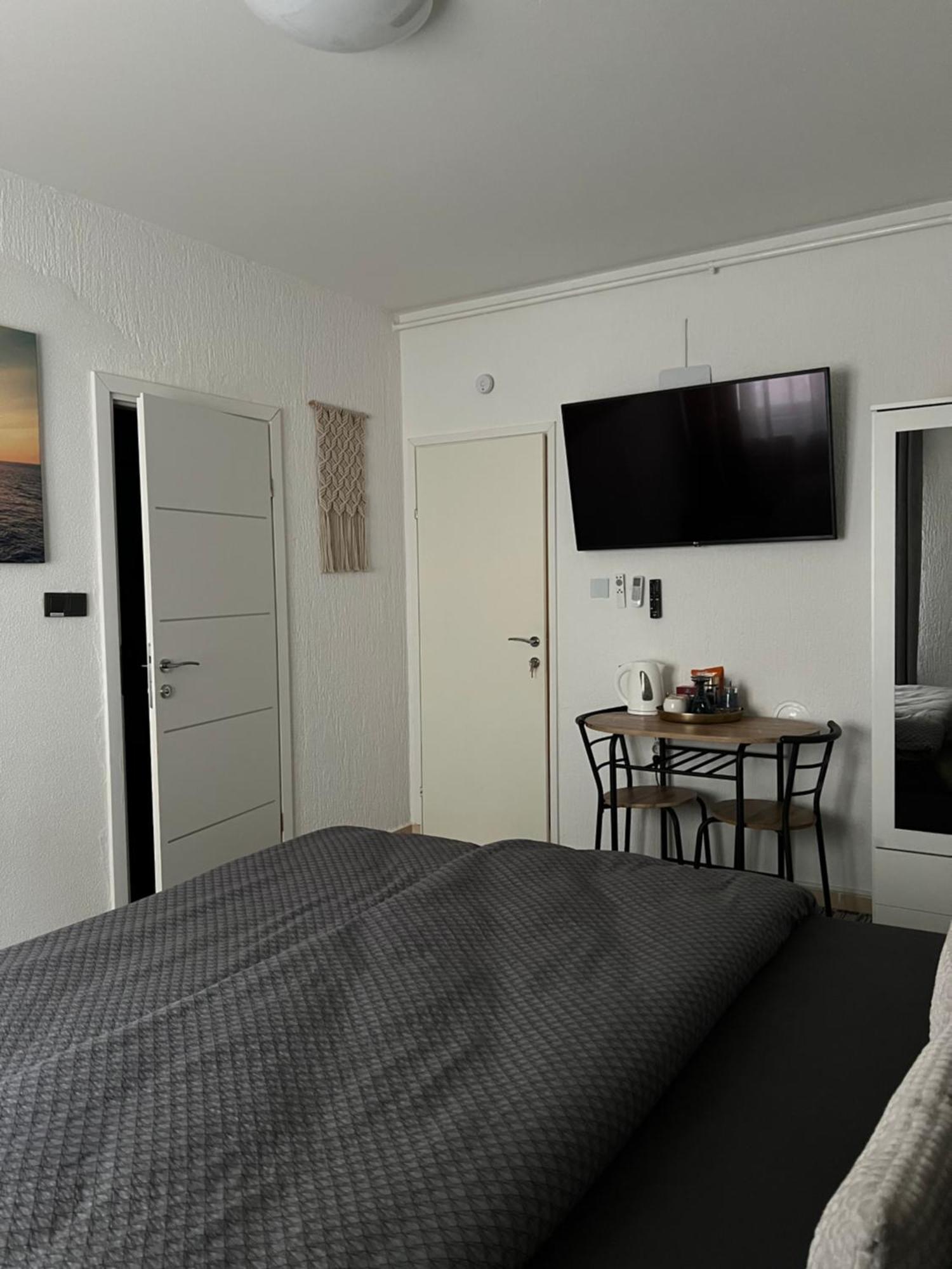 Luxrooms - Hotel Type With Private Jacuzzi Bjelovar Εξωτερικό φωτογραφία